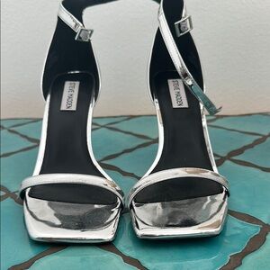 Steve Madden Silver Women's Heels Size 9